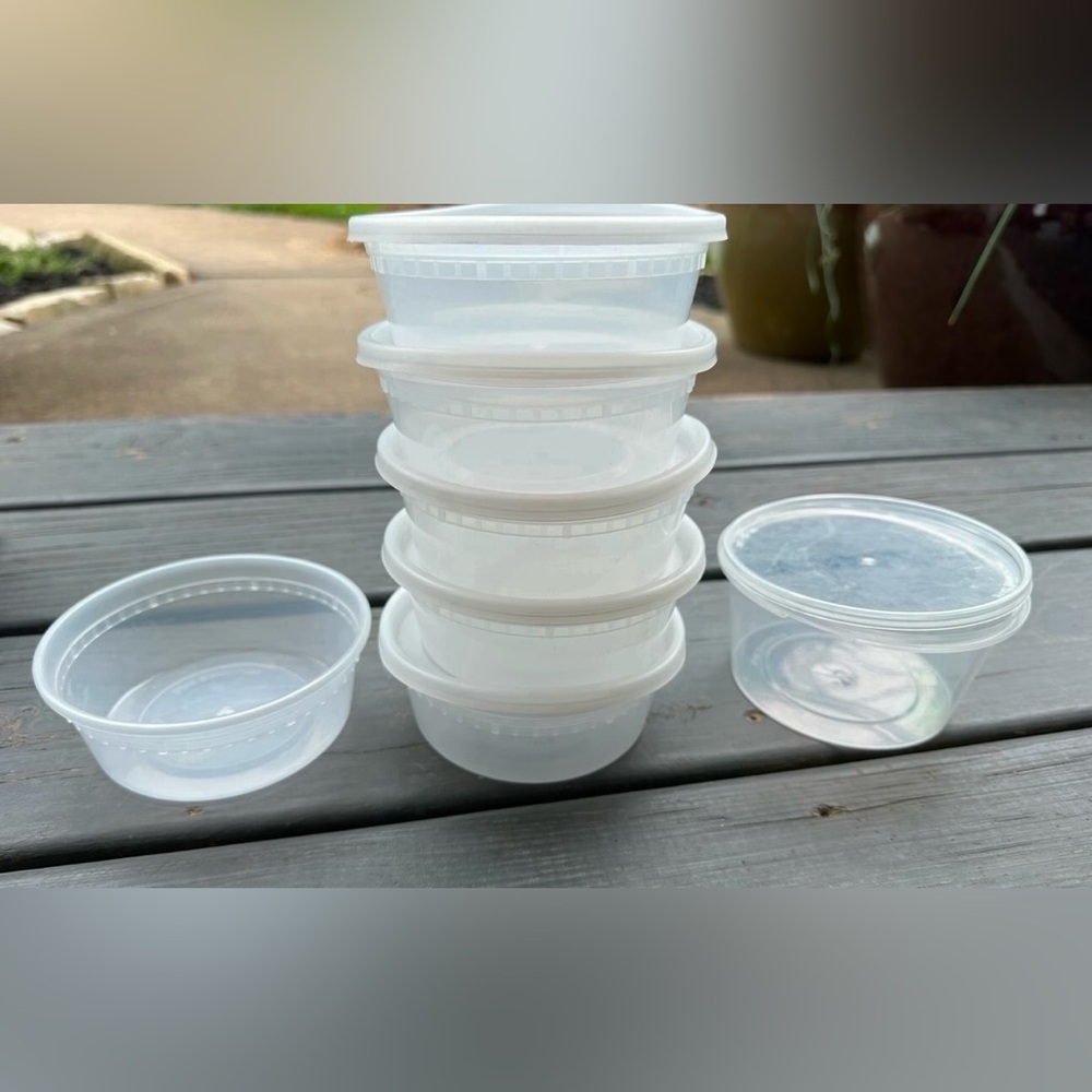 Set of Clear Plastic Containers with Lids- 7 total , 1 lid missing- New!
